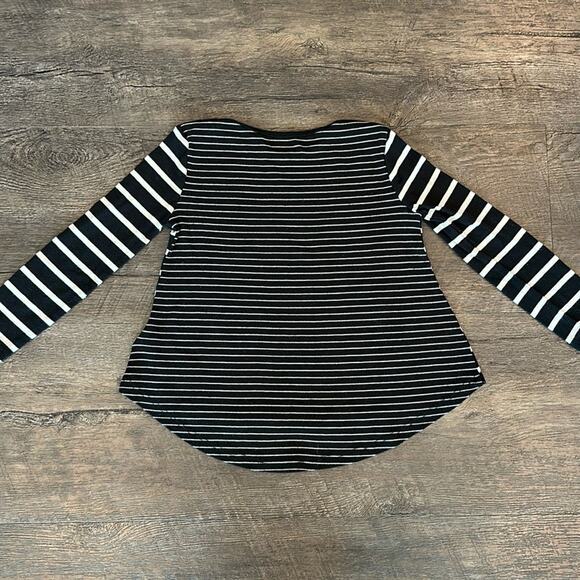 Old Navy 3T BUNDLE (2) Knit Sweaters - Picture 4 of 10